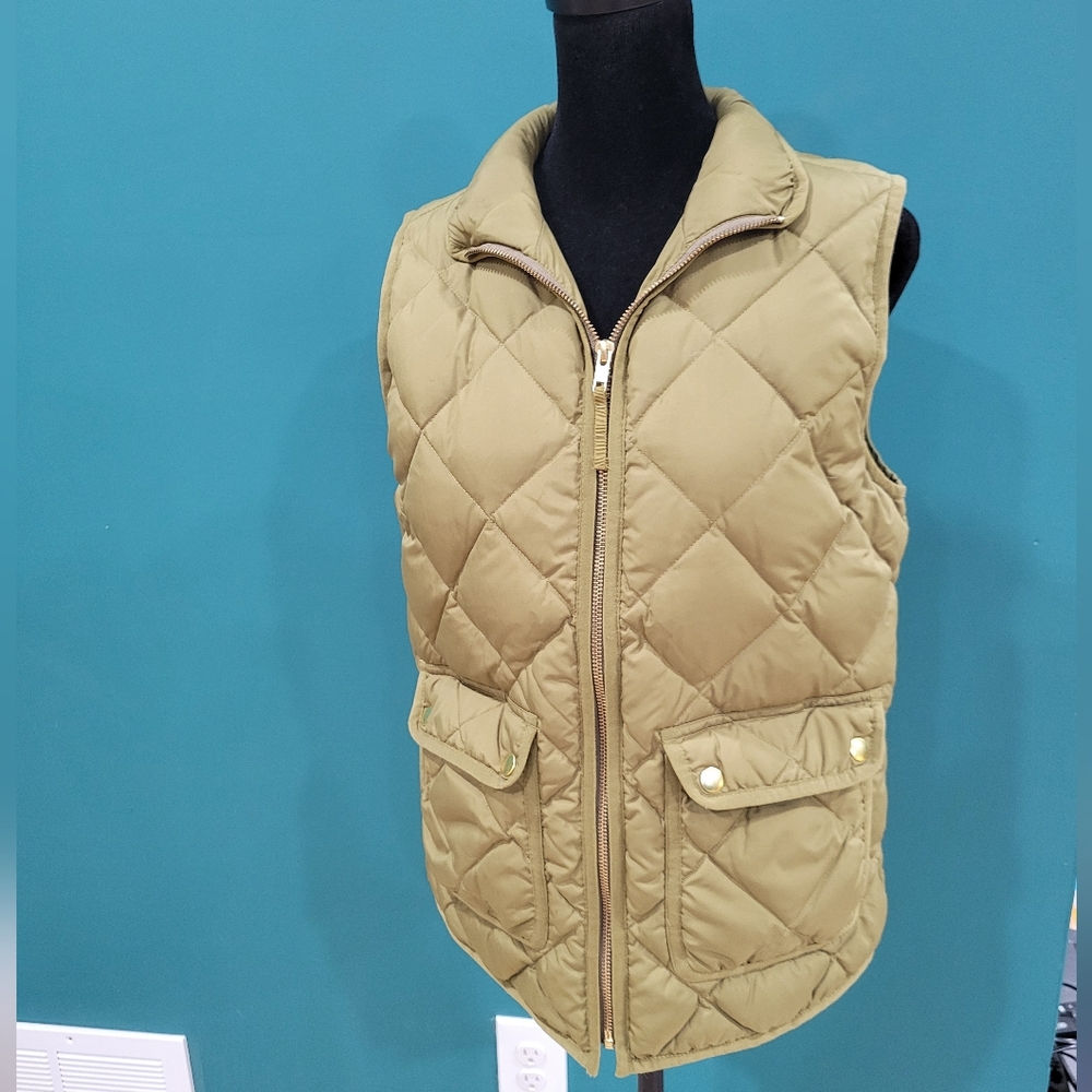 J. Crew Olive Quilted Vest With Pockets SZ. XS